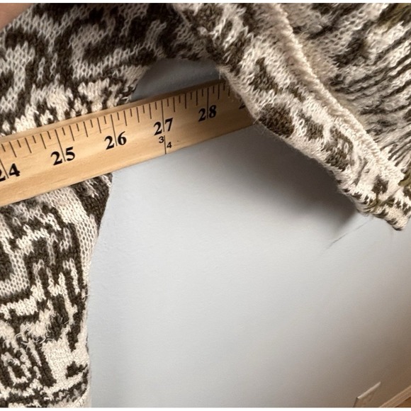 Free People Oversized Hooded Boho Sweater Olive Green Tapestry Soft Knit Sz XS - Picture 4 of 11